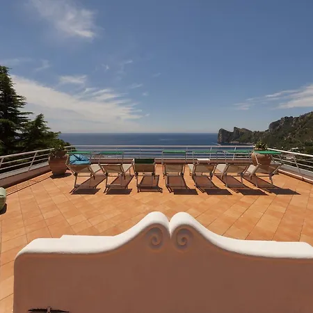 Villa Giove 1 *